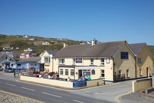 The Duke Of Edinburgh Inn Newgale Exteriör bild