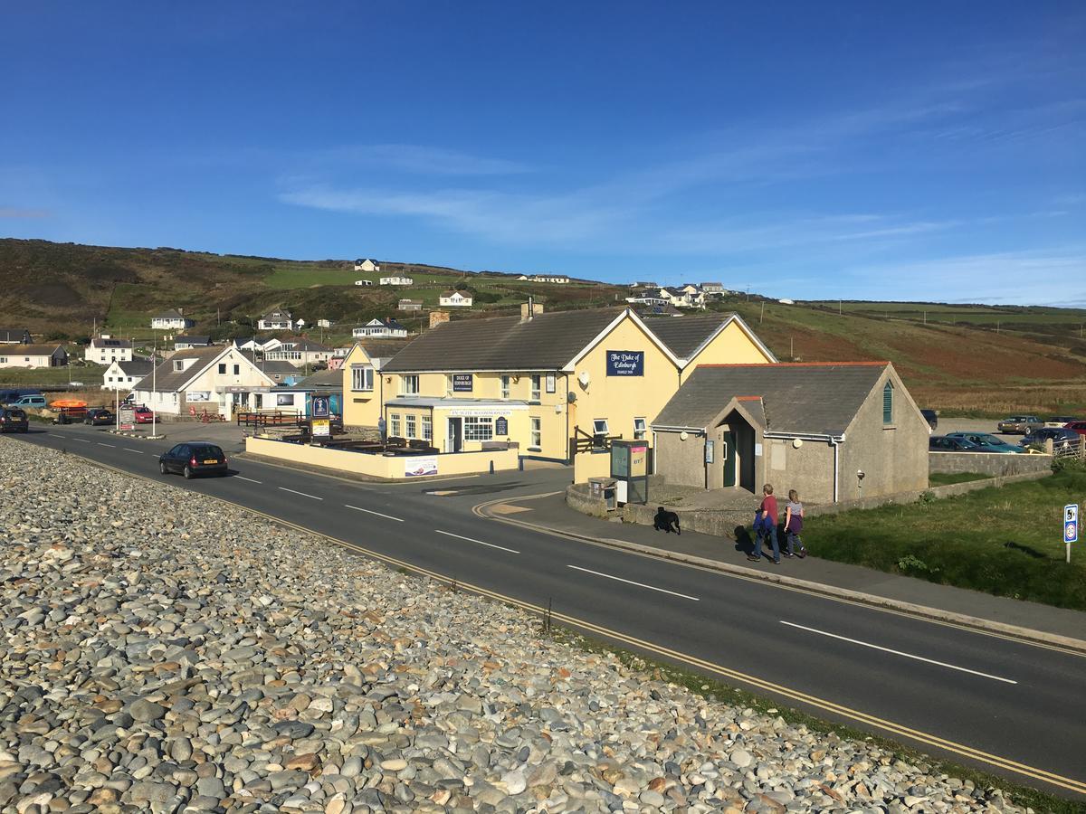 The Duke Of Edinburgh Inn Newgale Exteriör bild