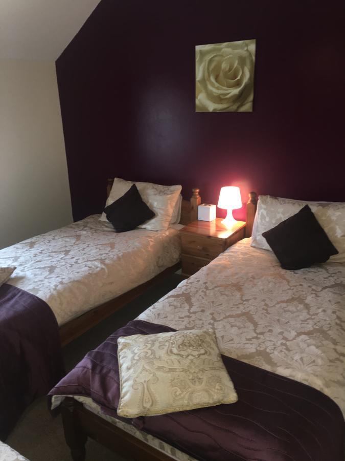 The Duke Of Edinburgh Inn Newgale Exteriör bild