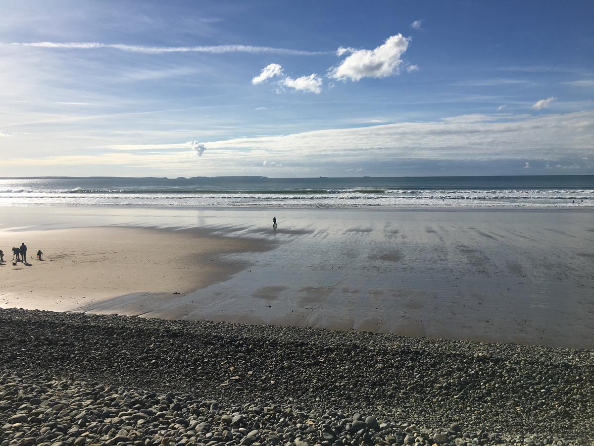 The Duke Of Edinburgh Inn Newgale Exteriör bild