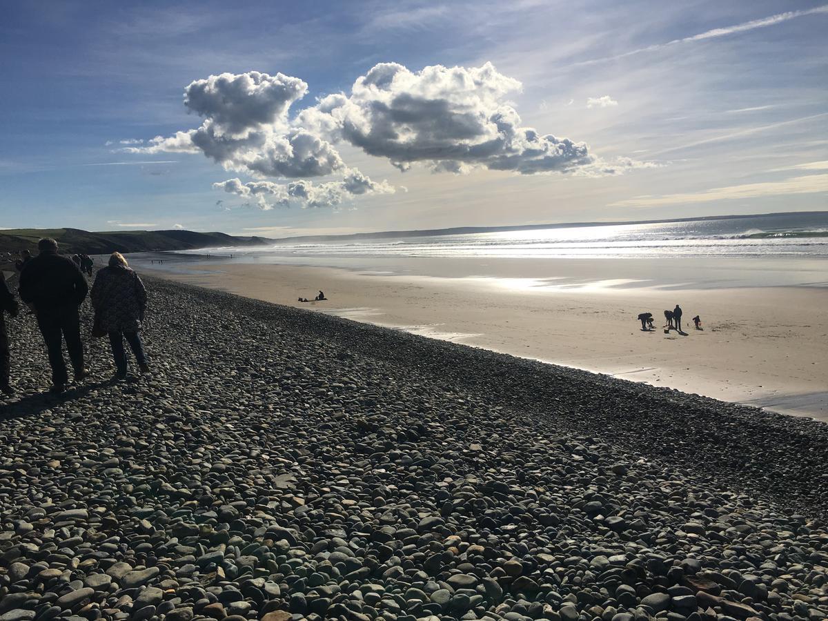 The Duke Of Edinburgh Inn Newgale Exteriör bild