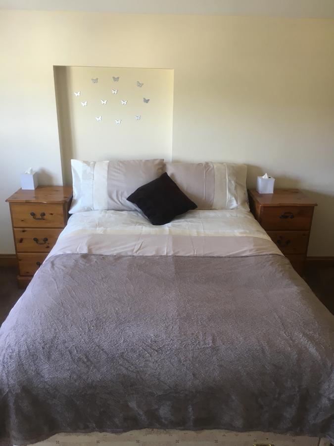 The Duke Of Edinburgh Inn Newgale Exteriör bild